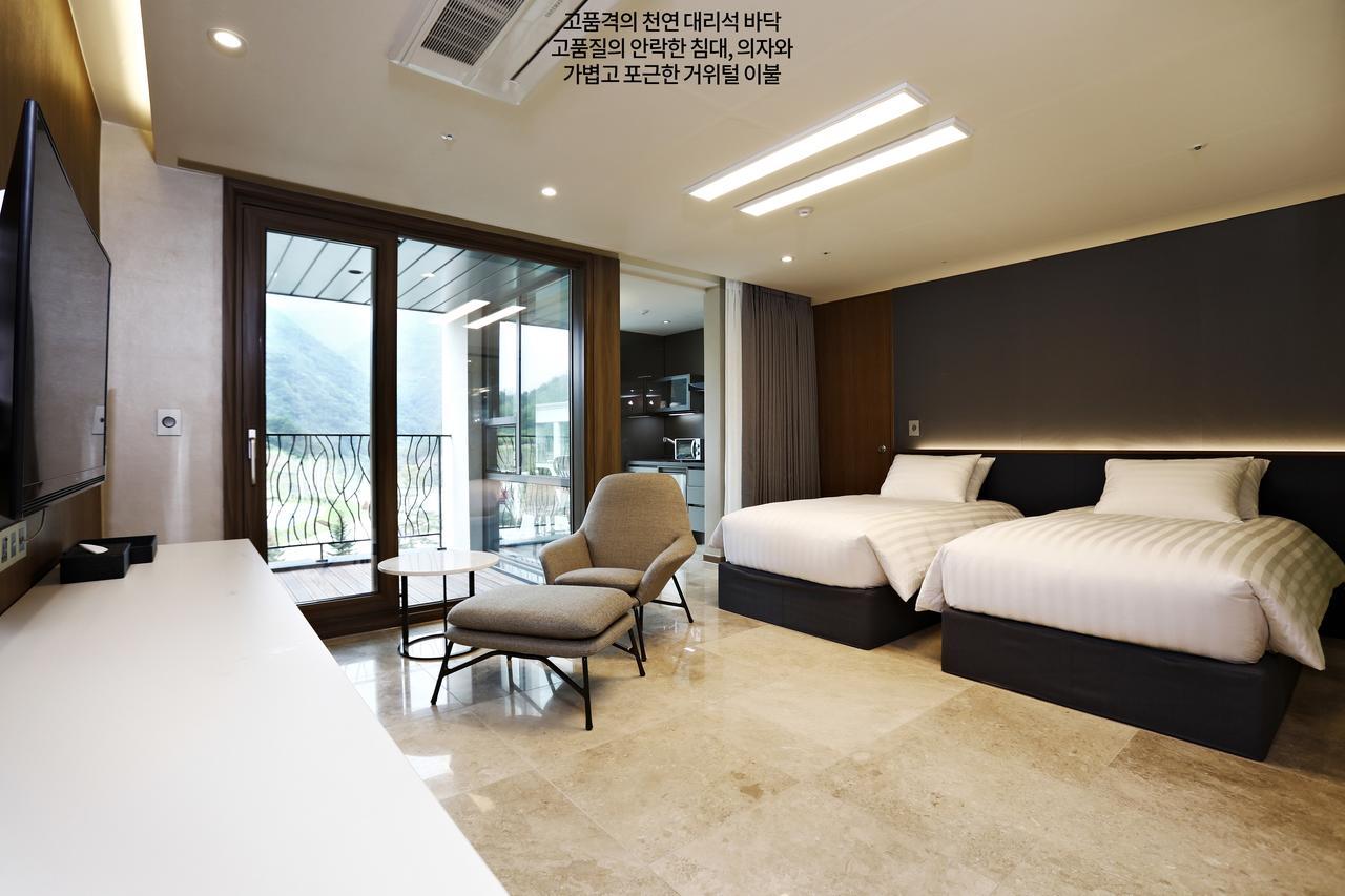 Pine Forest Jeongseon Alpine Resort Zewnętrze zdjęcie